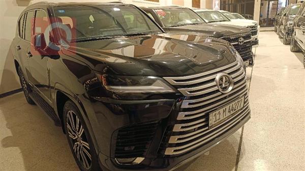 Lexus for sale in Iraq